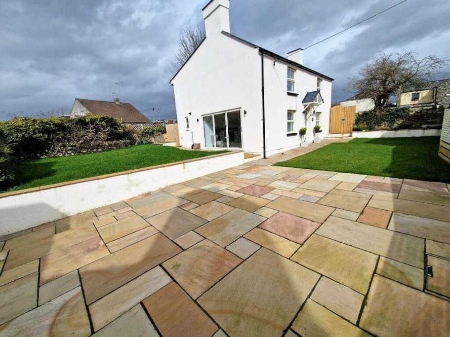 Charming Cottage Close To M4 Bridgend Bridgend  Exterior foto
